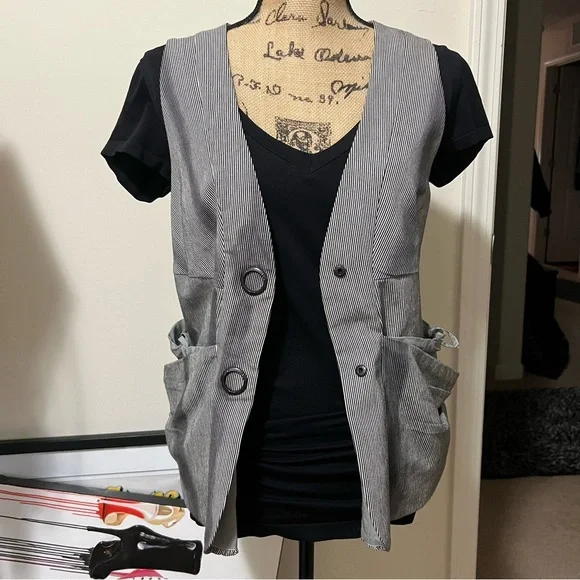 L.A.M.B. Pin Stripe Vest (RARE)-G/L-NWOT - Picture 3 of 16